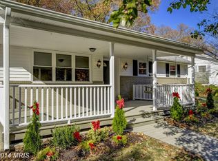 194 10th St, Pasadena, MD 21122