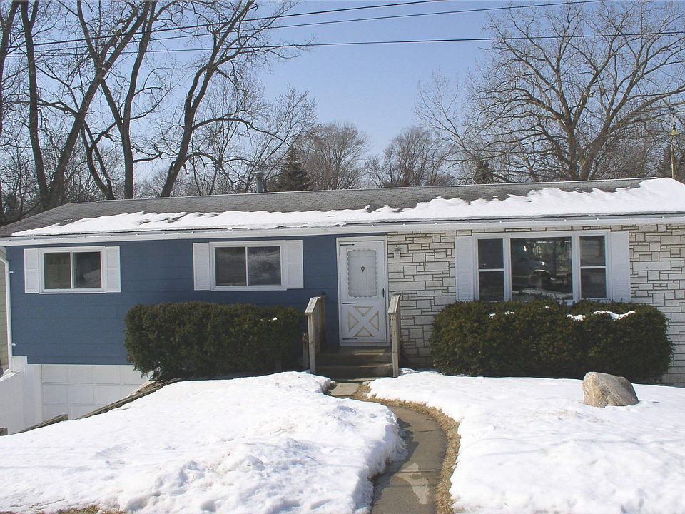 21 Hilly Ln