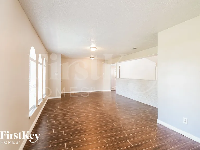 9822 Hughes Ranch Rd — Photo 6