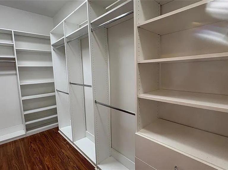 10547 Martinique Isle Dr — Photo 21