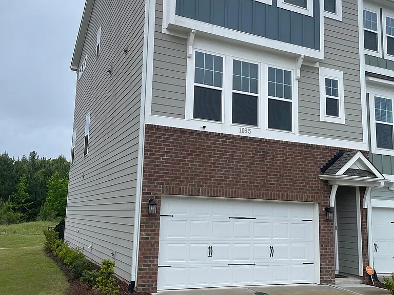 1035 Islip Pl — Photo 30