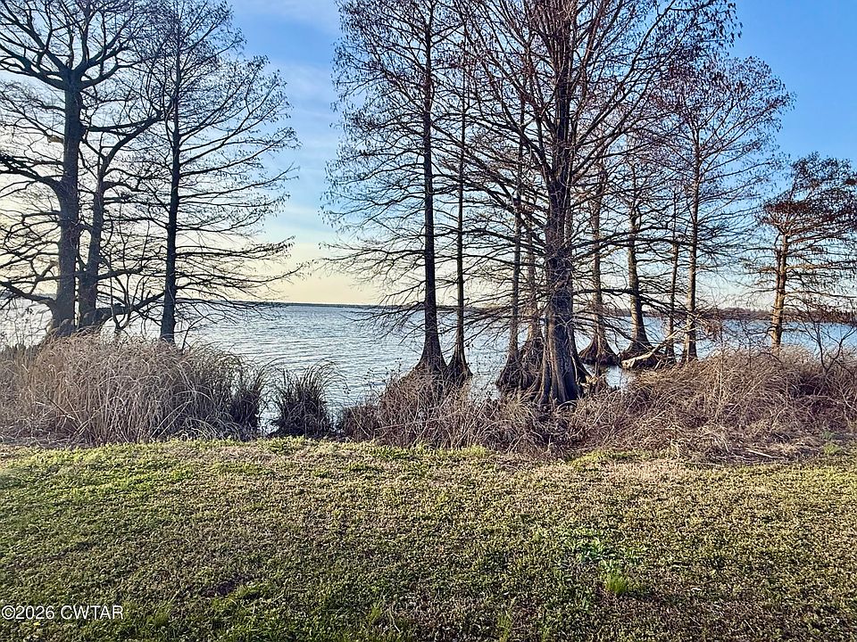 1st image of 0 Lakeview Dr