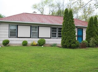 203 S 25th St, Decatur, IL 62521