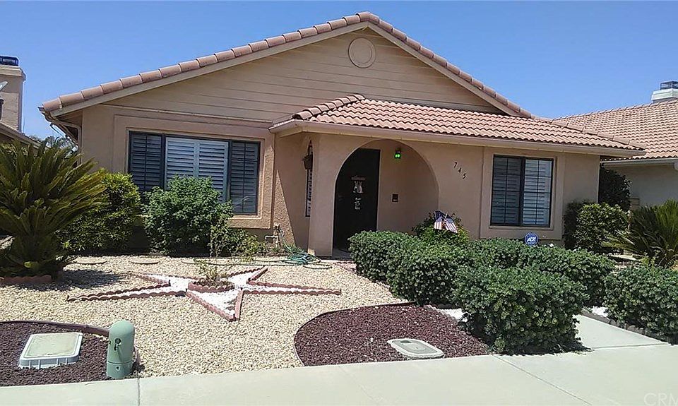 1st image of 745 La Morena Dr