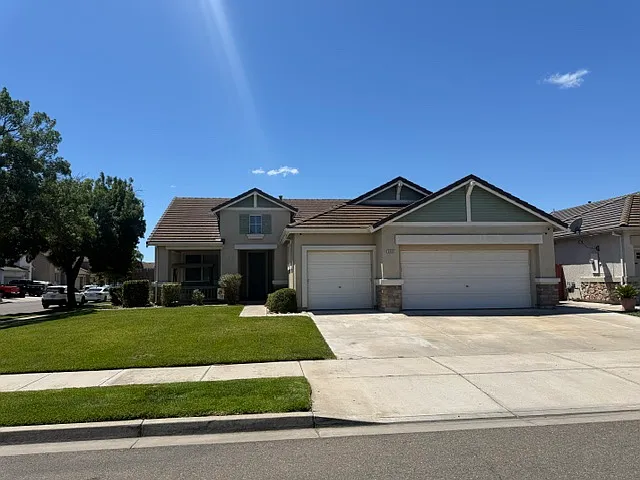 3668 Waynesboro Dr — Photo 2