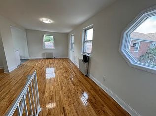 61-57 224th St #2U, Oakland Gardens, NY 11364