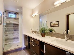 1114 16th Ave #C, Seattle, WA 98122