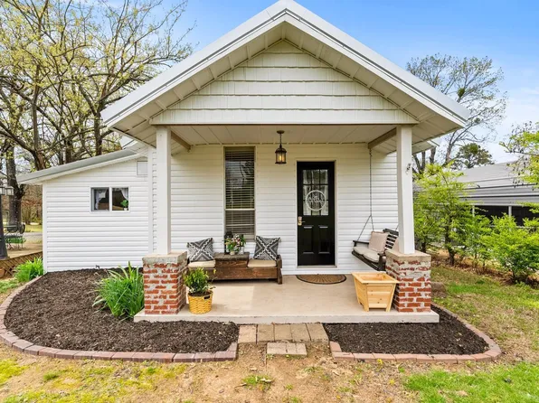 9 Oak St W, Higden, AR 72067