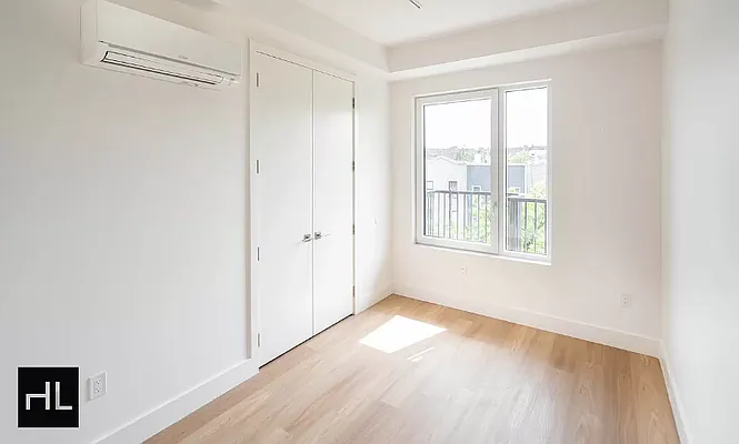 Rented by Highline Residential | media 29