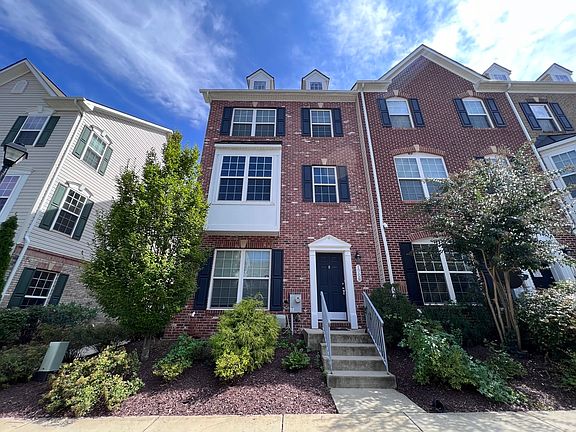 4th image of 1708 Walcott Ln