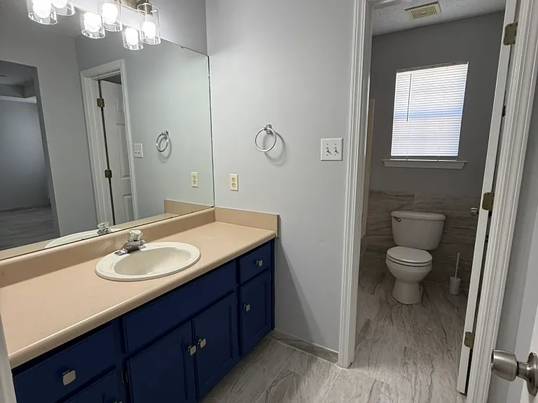 213 Kentshire Ln — Photo 19
