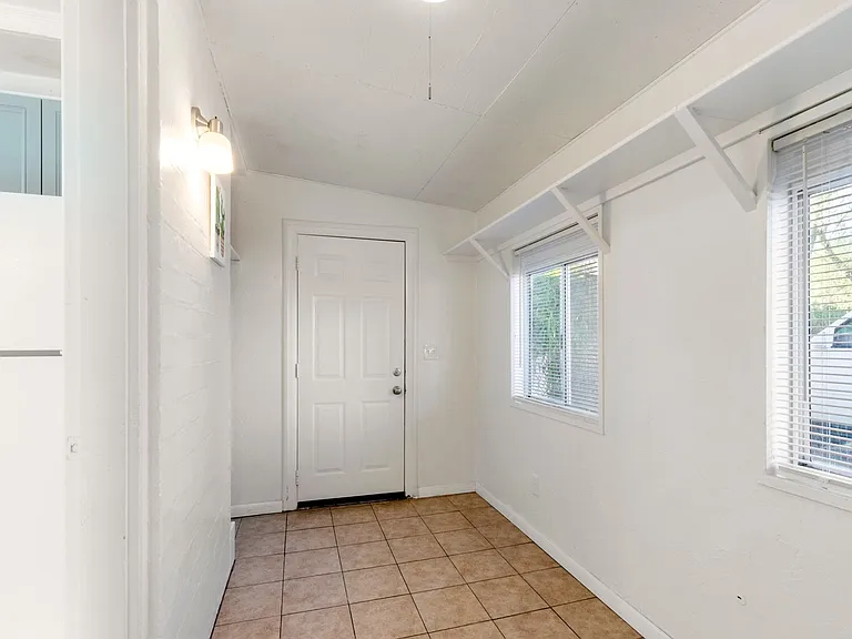 3715 E Glenn St — Photo 10