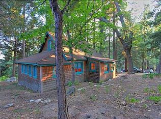 27937 Squirrel Ln, Lake Arrowhead, CA 92352