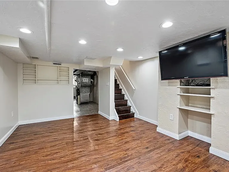 3059 Texas Ave — Photo 5
