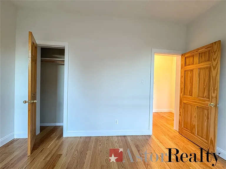 36-01 31st Ave #4 — Photo 20