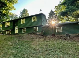 17510 Munn Rd, Auburn Township, OH 44023