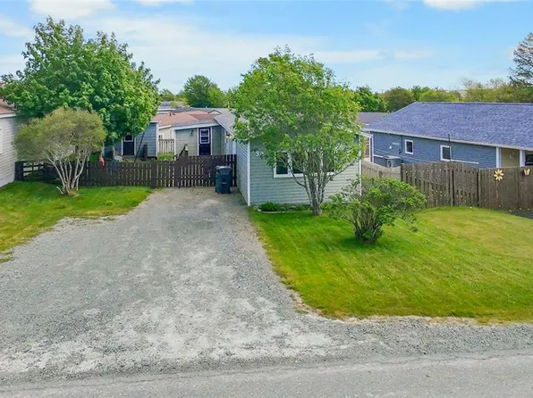 30 Pinegrove Drive, Paradise, NL A1L1B7