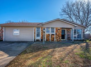 2831 S Cedar St, Sapulpa, OK 74066