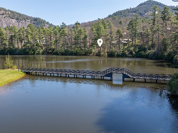 3rd image of 32 Footbridge Drive