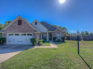 690 Fox Nest Cir, Haughton, LA 71037