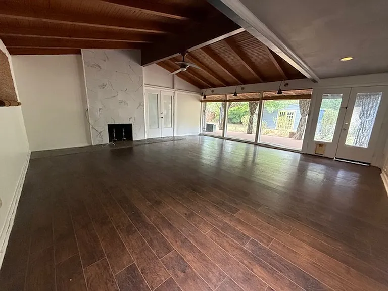 2073 Highland Ave — Photo 5