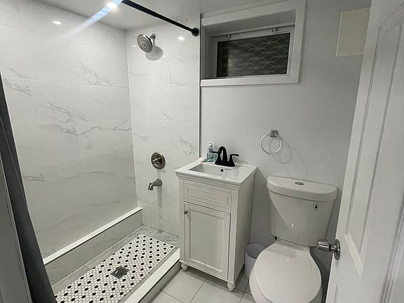 5th image of 103-08 Plattwood Ave #1