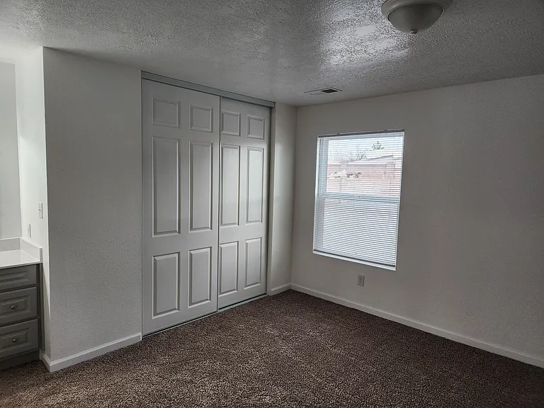 350 Littler Dr SE — Photo 11