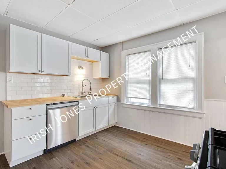 700 Hopkins St #2 — Photo 5