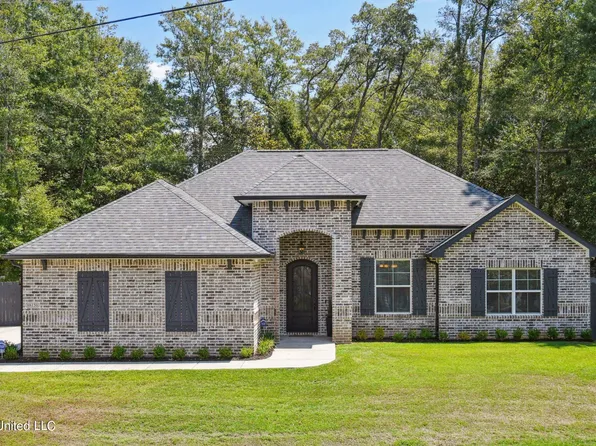 88150 Golf Club Dr, Diamondhead, MS 39525