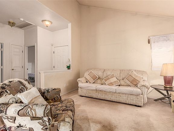 5th image of 315 Seine Way #315