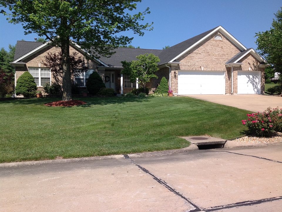 5176 Rosemount Dr