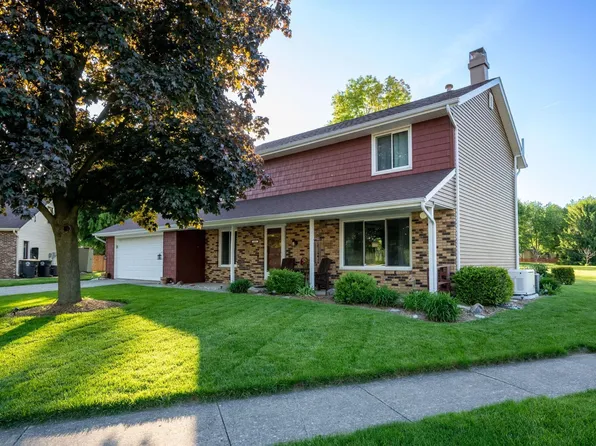 4531 Blue Water Ct, Fort Wayne, IN 46804