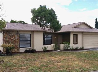 9403 Lake Chrise Ln, Port Richey, FL 34668