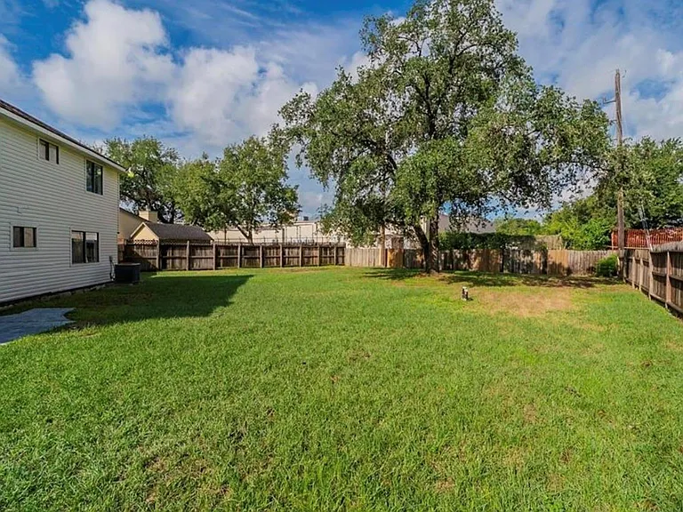 2714 Owens Cross Dr — Photo 8