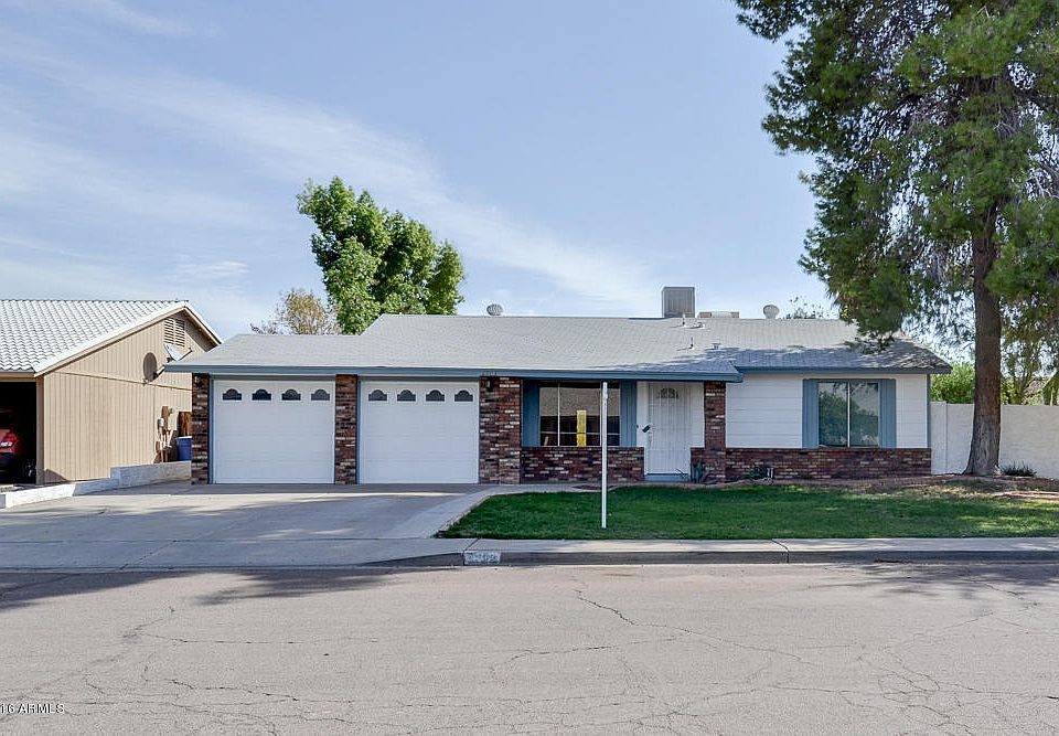 1st image of 2703 N Pennington Dr
