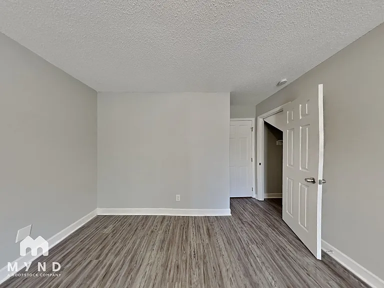 6125 Krandon Dr — Photo 24