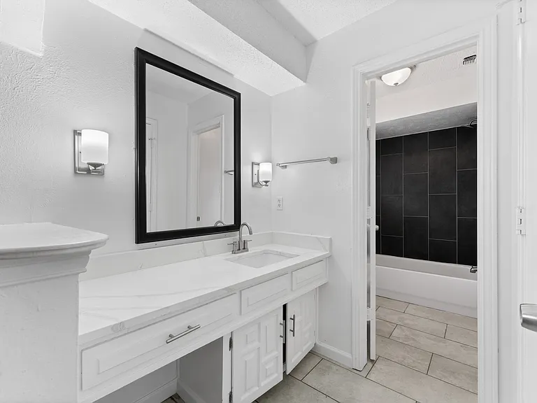 1224 Holt Ave — Photo 16