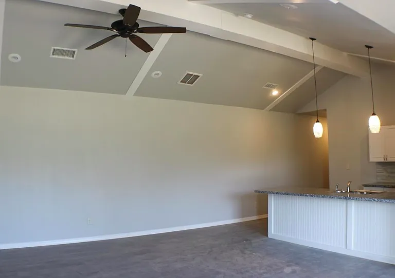 617 N Elkhart Ave #B — Photo 3