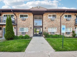 800 E Old Willow Rd APT 208, Prospect Heights, IL 60070