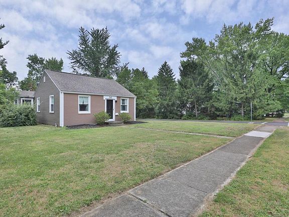 2nd image of 545 Kenbrook Dr
