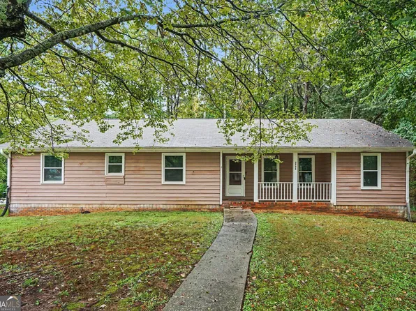 2726 Ravenwood Dr, Snellville, GA 30078