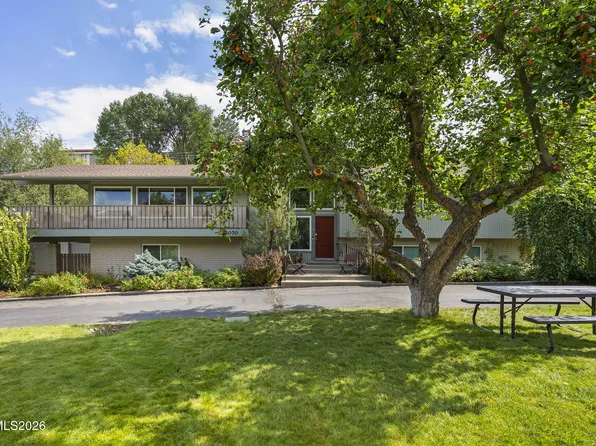 2070 Driscoll Dr, Reno, NV 89509