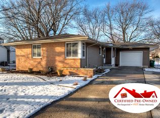 7125 Douglas Ave, Urbandale, IA 50322