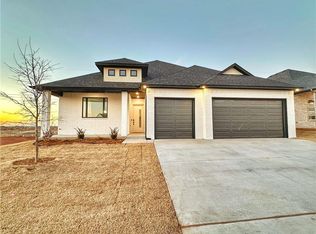 15317 Caspian Ln, Edmond, OK 73013