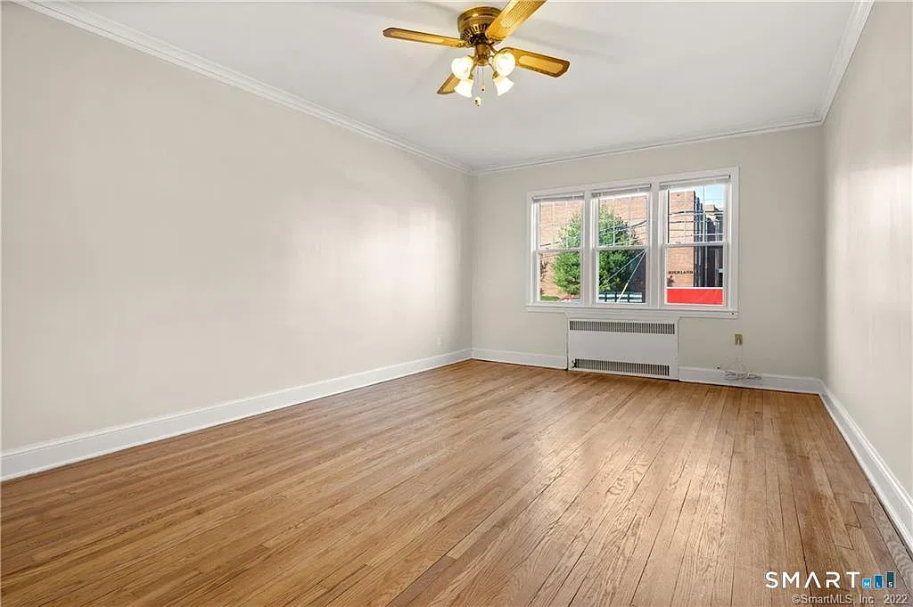 2 bed, 1.0 bath, 1000 sqft, $1,995 — Photo 2