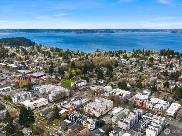 6041 42nd Avenue SW, Seattle, WA 98136