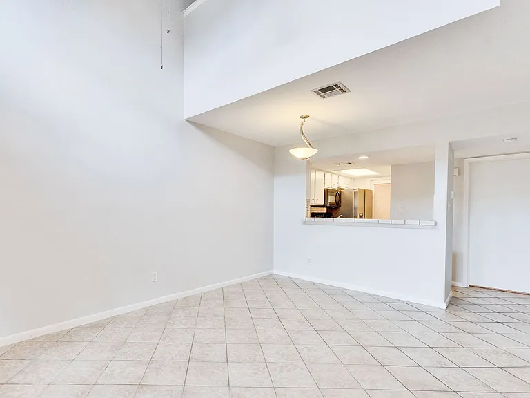 2104 Cullen Ave #207 — Photo 2