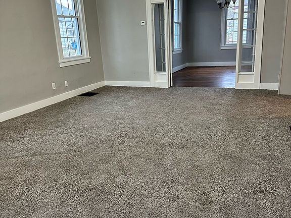 2nd image of 502 Bayou St