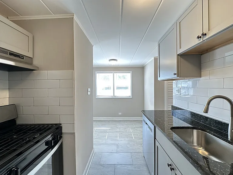 9630 Ivanhoe Ave #2 — Photo 6
