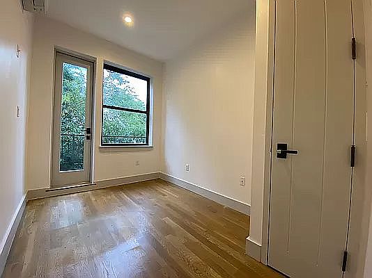 4th image of 207 Central Ave #1B